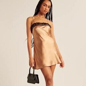 ✨ SOLD ✨ Abercrombie & Fitch Lace Slip Mini Dress